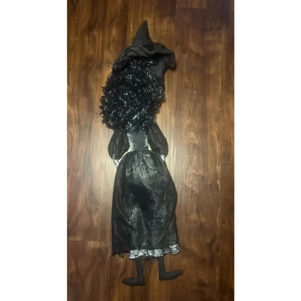 Witch Cloth Large 32